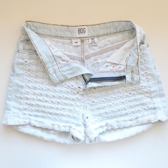 BDG Urban Outfitters Light Wash Distressed High Waist Mom Denim / Jean Sorts 25 - Picture 4 of 11